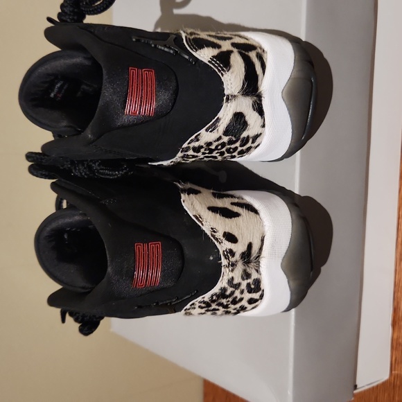 Size 9 women's jordans 11 instinct addition brand new - Picture 4 of 5